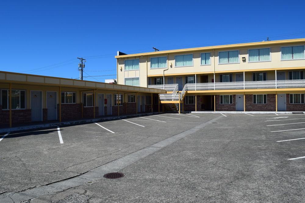 Flagstone Motel Порт-Анджелес Экстерьер фото