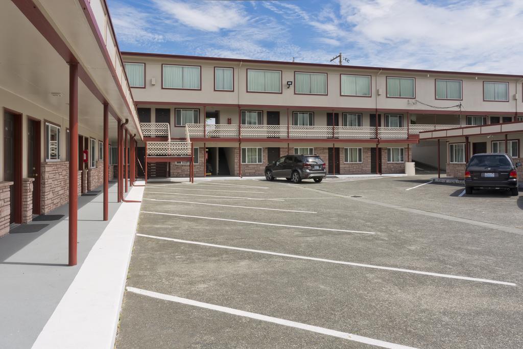 Flagstone Motel Порт-Анджелес Экстерьер фото